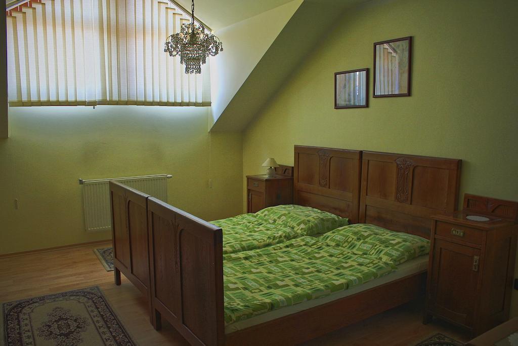Boutique Penzion Slovenska - Penzion Bella Sicilia Πρέσοβ Δωμάτιο φωτογραφία