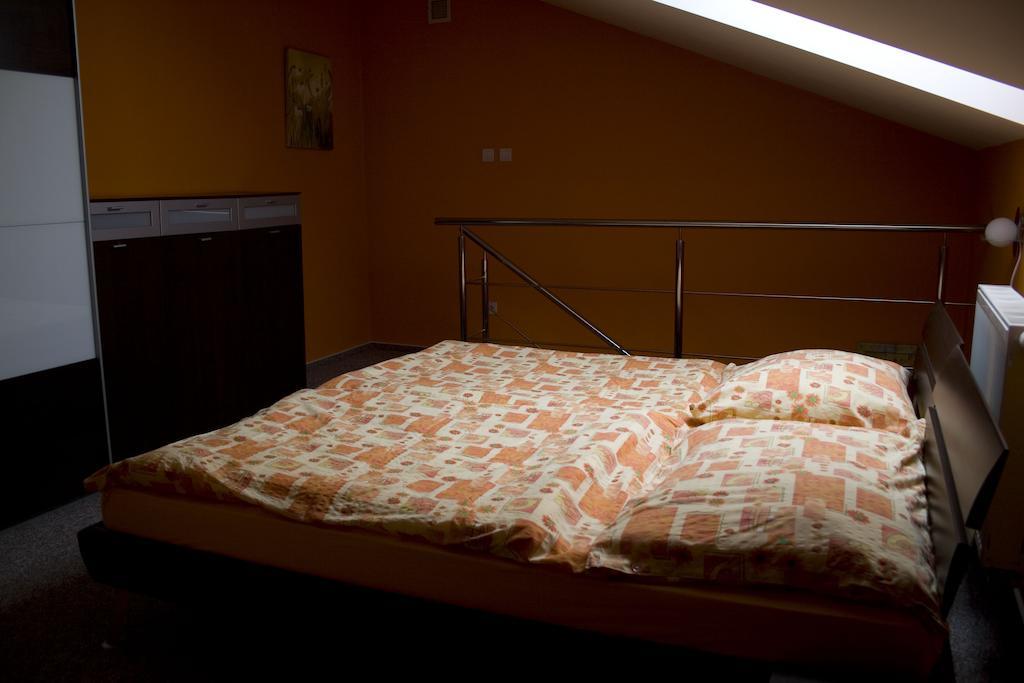 Boutique Penzion Slovenska - Penzion Bella Sicilia Πρέσοβ Δωμάτιο φωτογραφία